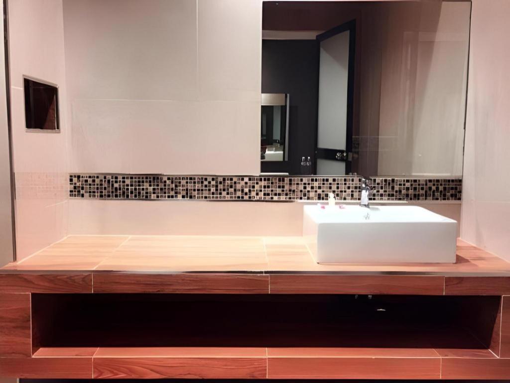 Melodi Hotel Dannok Sadao Экстерьер фото